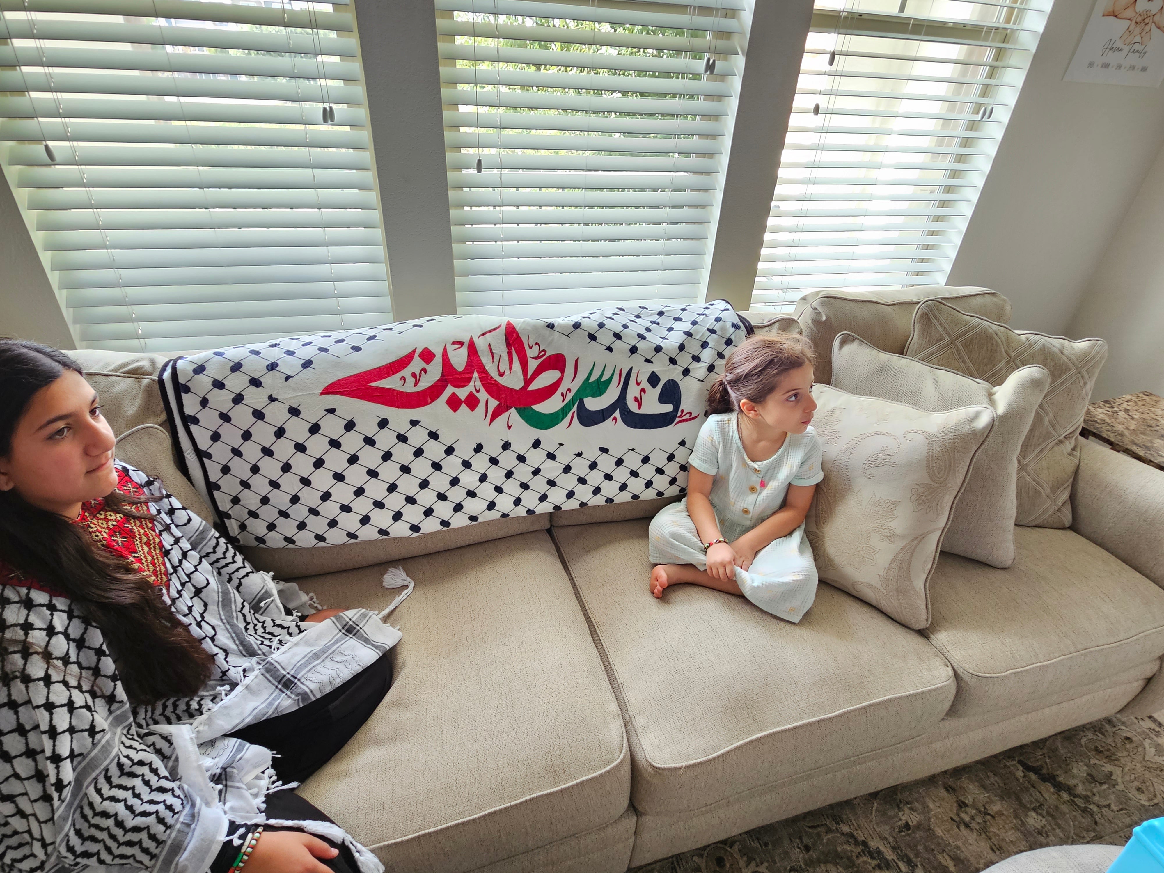 Palestine Keffiyeh Blanket Throw 50 in x 70 in - Habibi Heritage