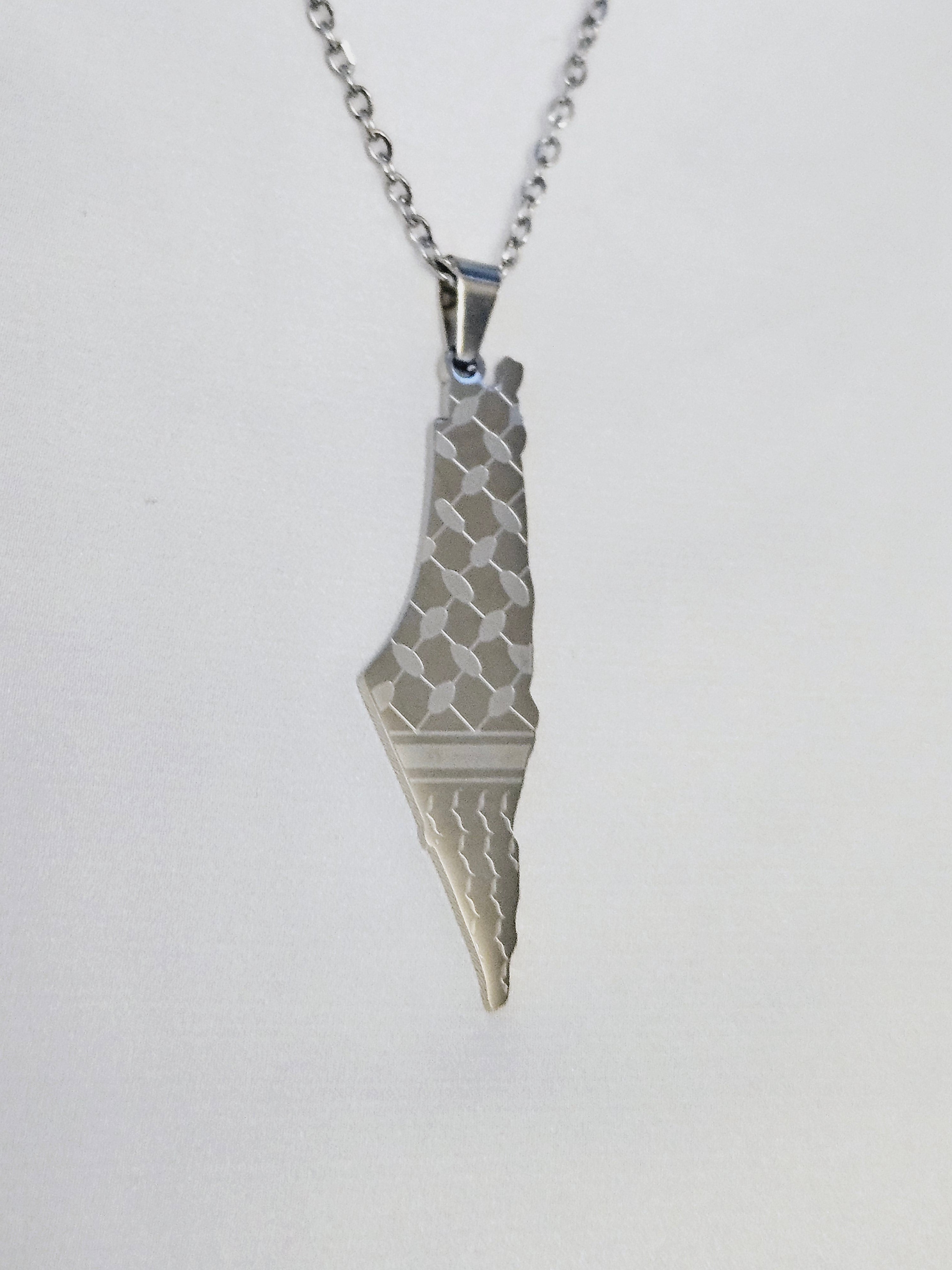 Palestine Map Keffiyeh Pattern Necklace