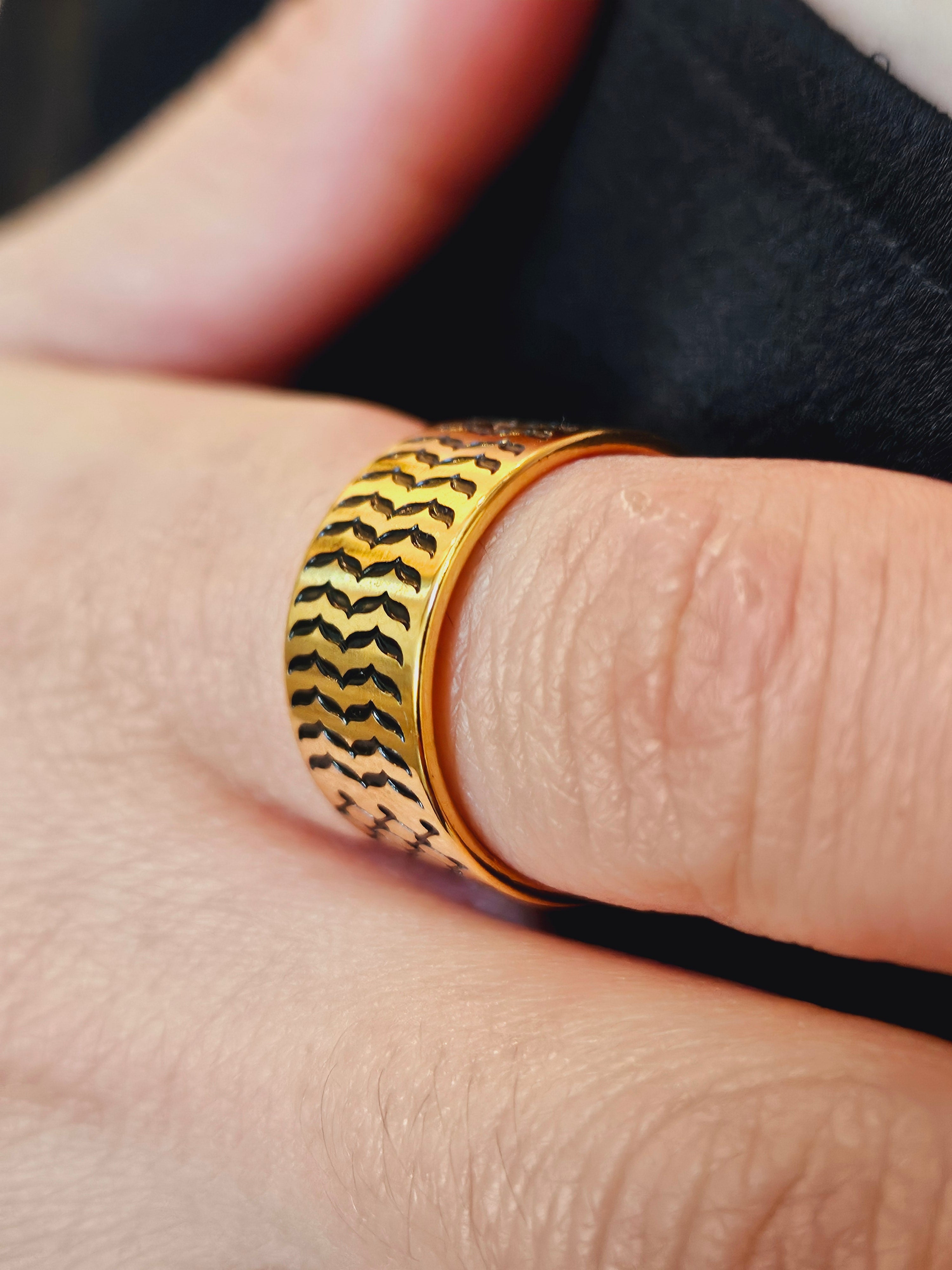Keffiyeh Stainless Steel Ring – Bold & Cultural Statement