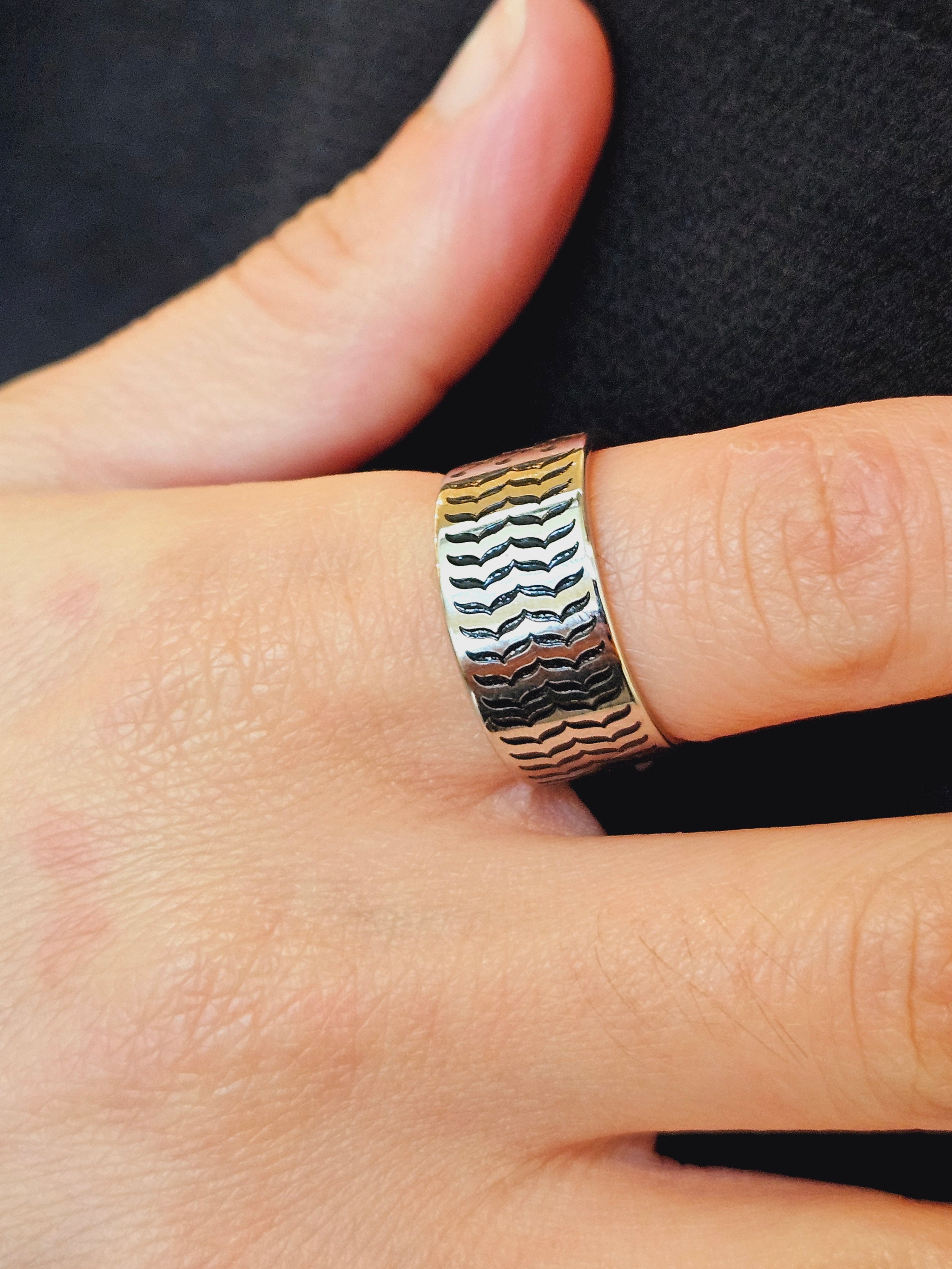 Keffiyeh Stainless Steel Ring – Bold & Cultural Statement