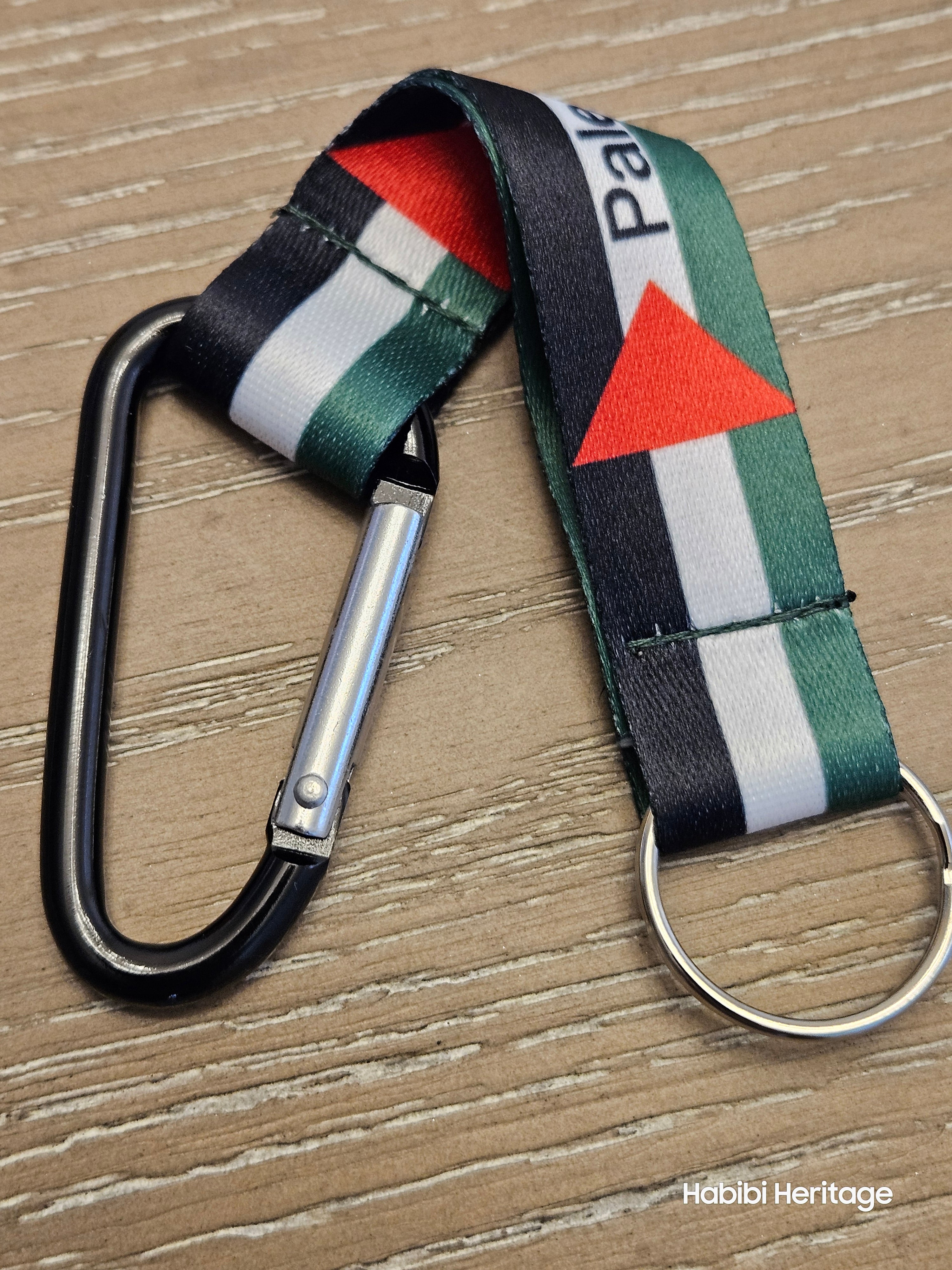 Keffiyeh or Palestine Keychain - Kufiya Palestinian Keyring