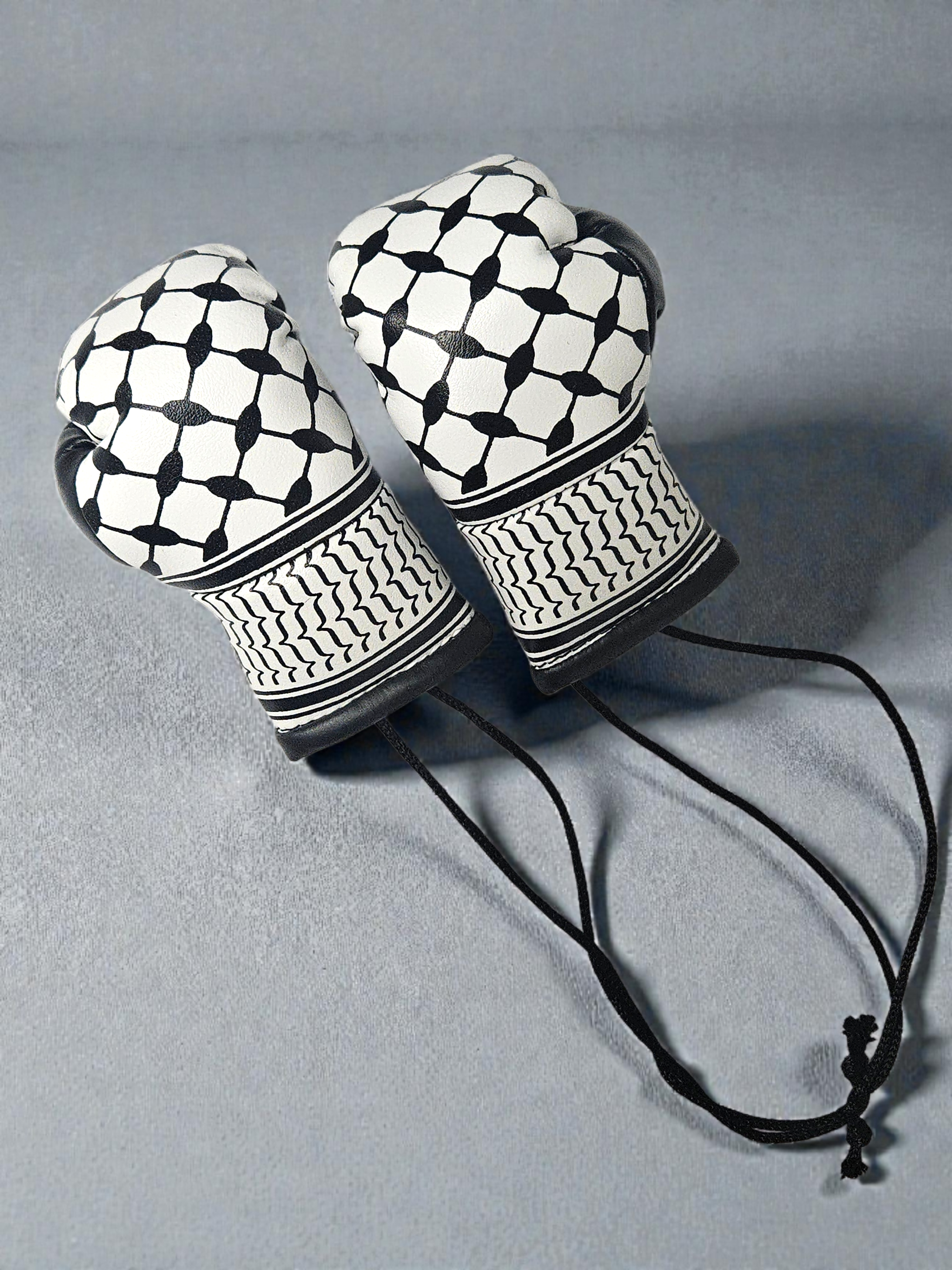 Keffiyeh Mini Boxing Gloves For Hanging