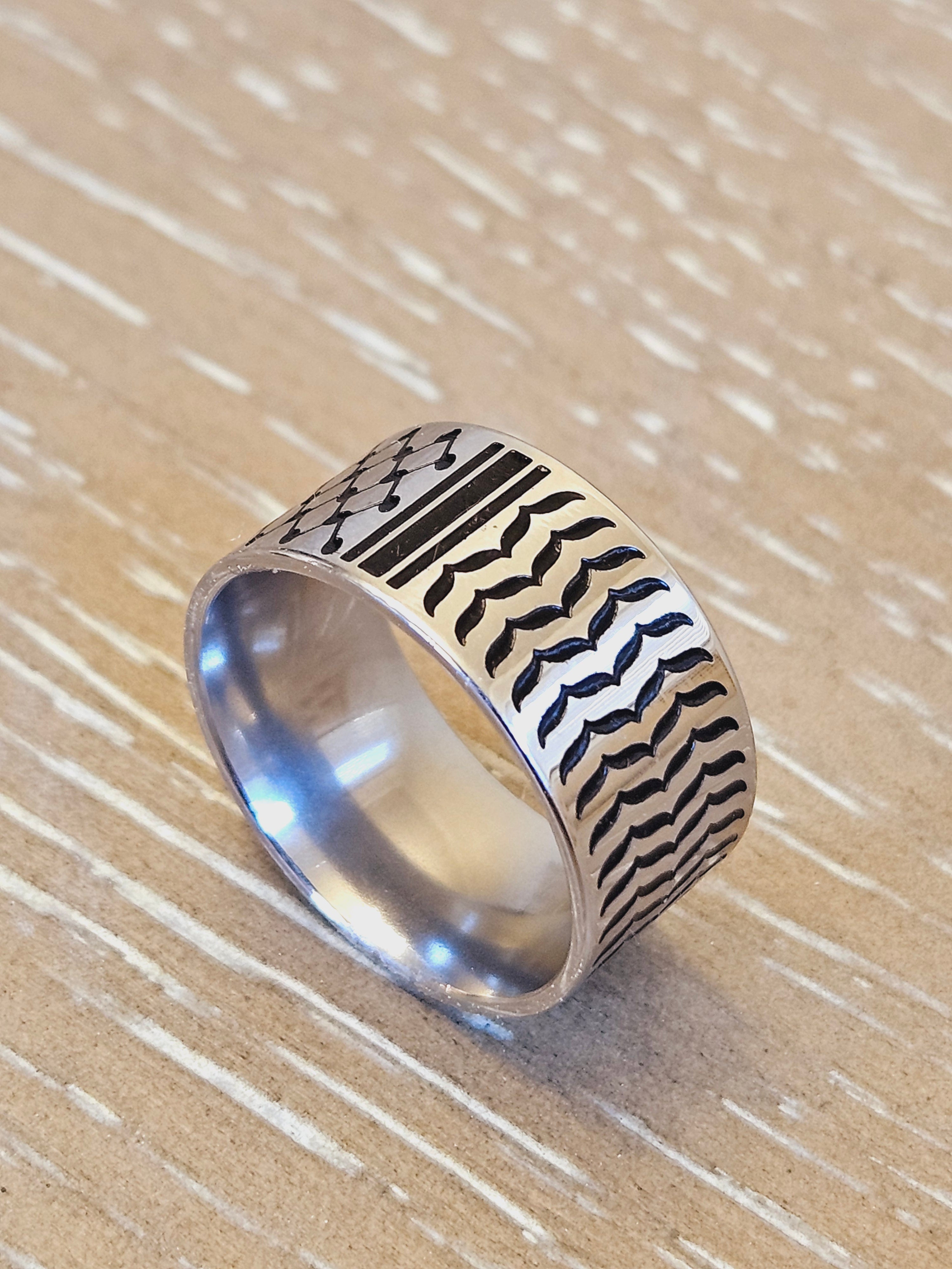 Keffiyeh Stainless Steel Ring – Bold & Cultural Statement