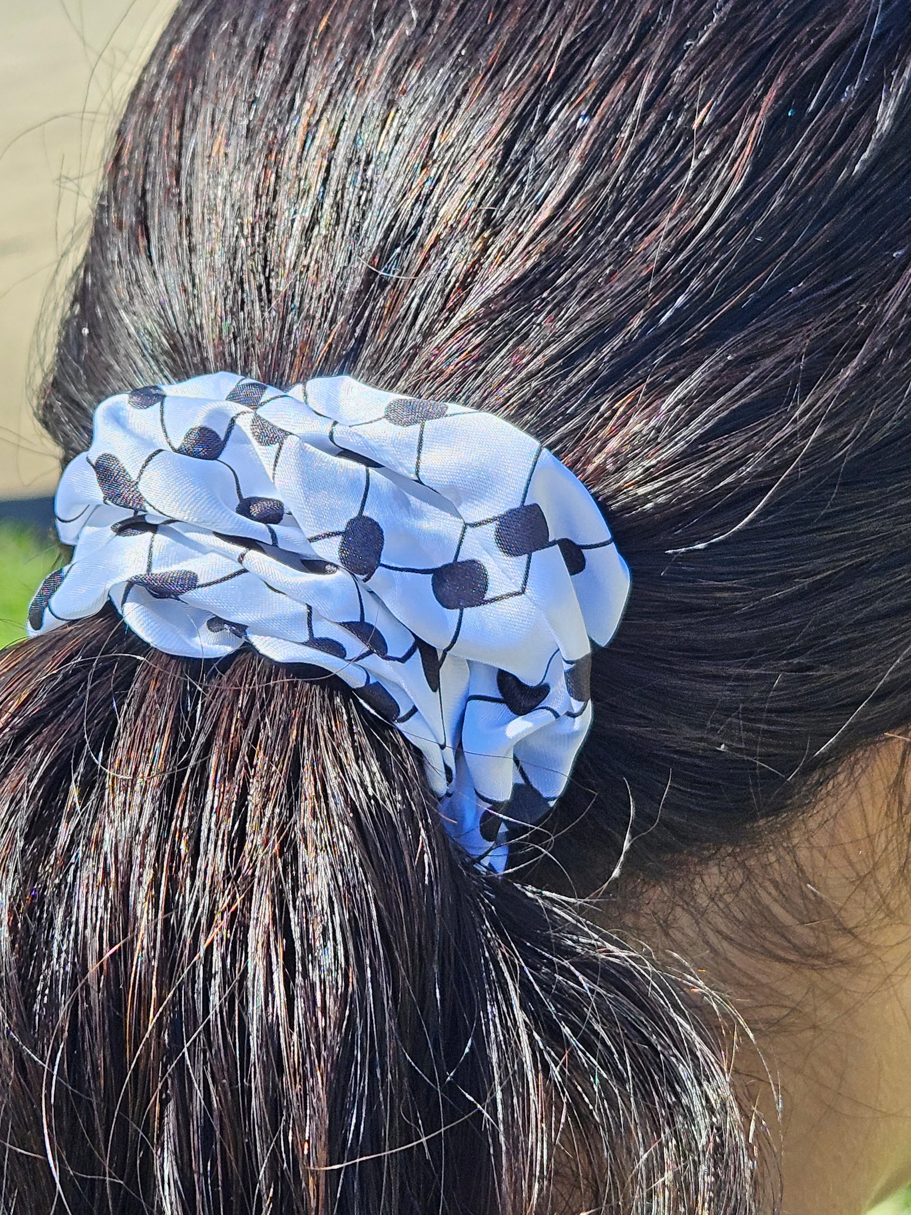 Keffiyeh Hatta Scrunchie Hair Tie Accessory - Habibi Heritage