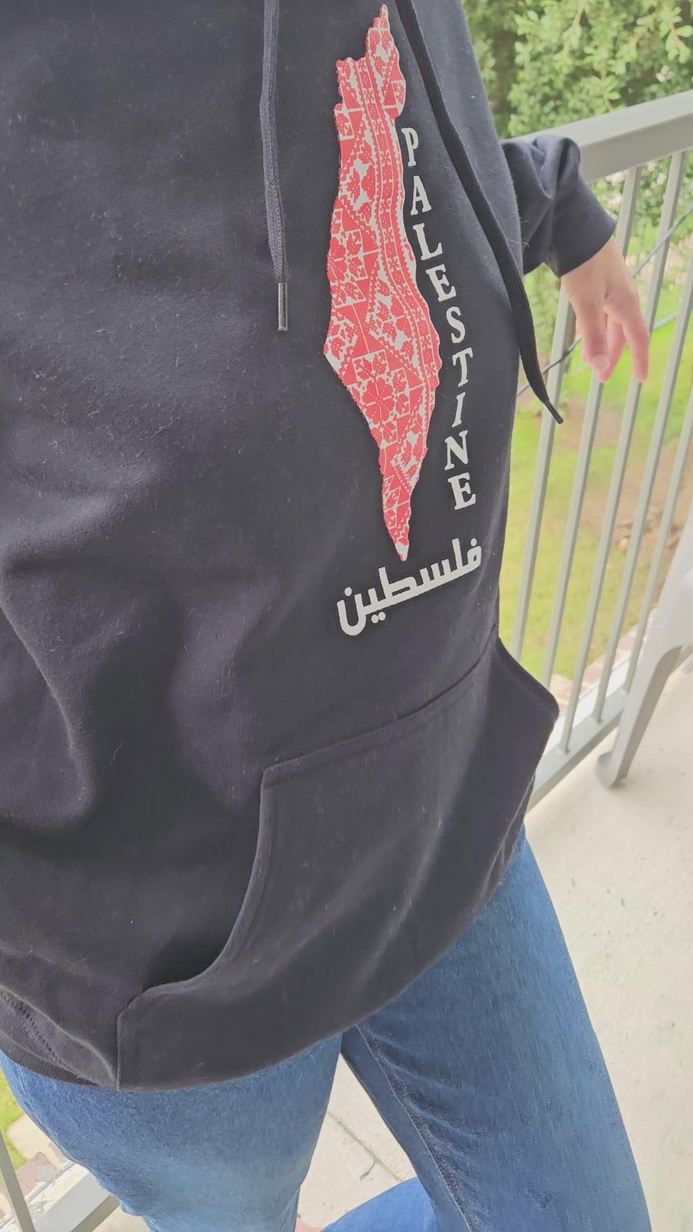 White Hoodie – Key of Return Palestinian Tatreez مفتاح العودة
