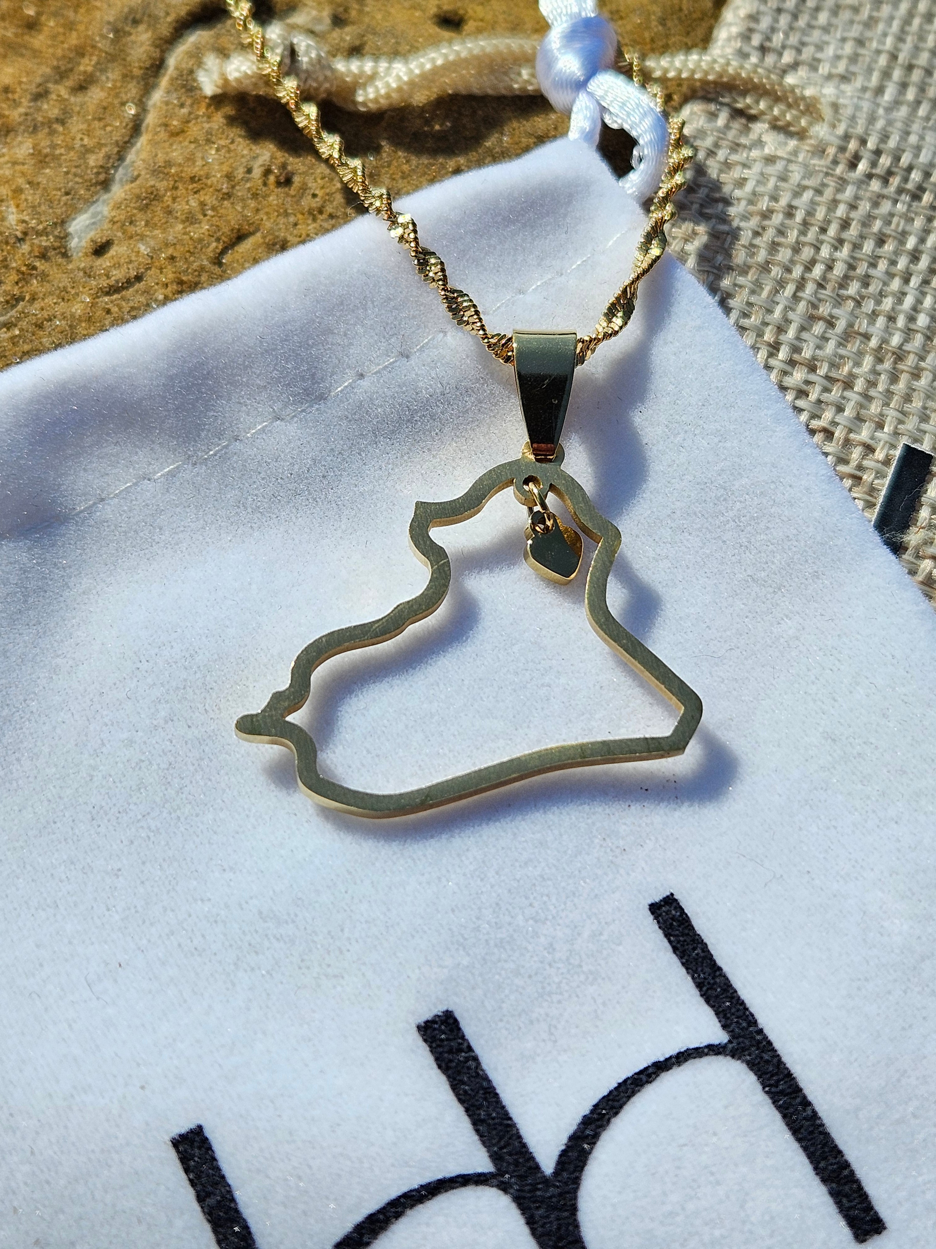 Iraq with Heart Necklace - Habibi Heritage