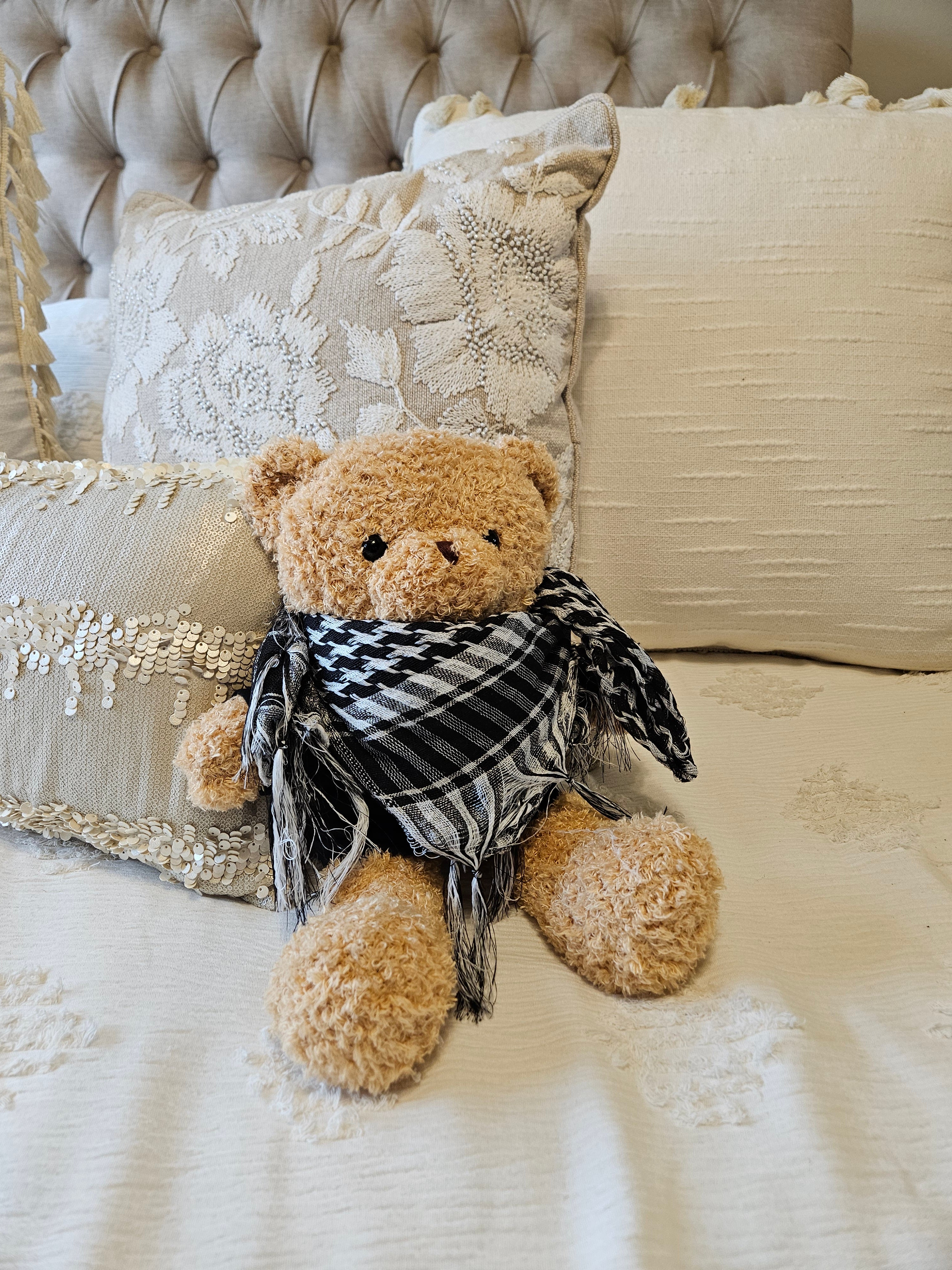 Habibi Bear Wearing Keffiyeh Scarf - 2 in 1 Removable Kufiyah