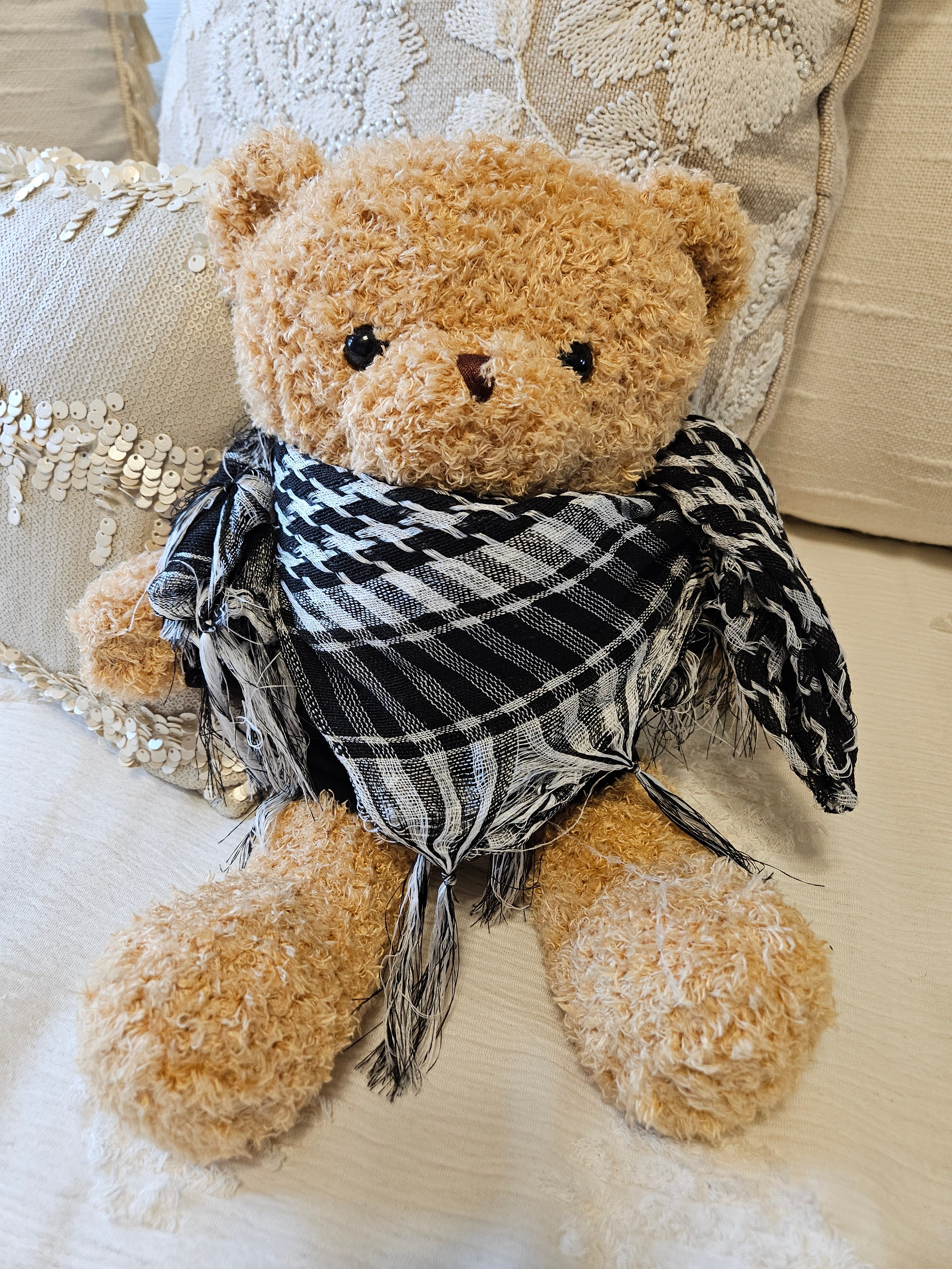 Habibi Bear Wearing Keffiyeh Scarf - 2 in 1 Removable Kufiyah