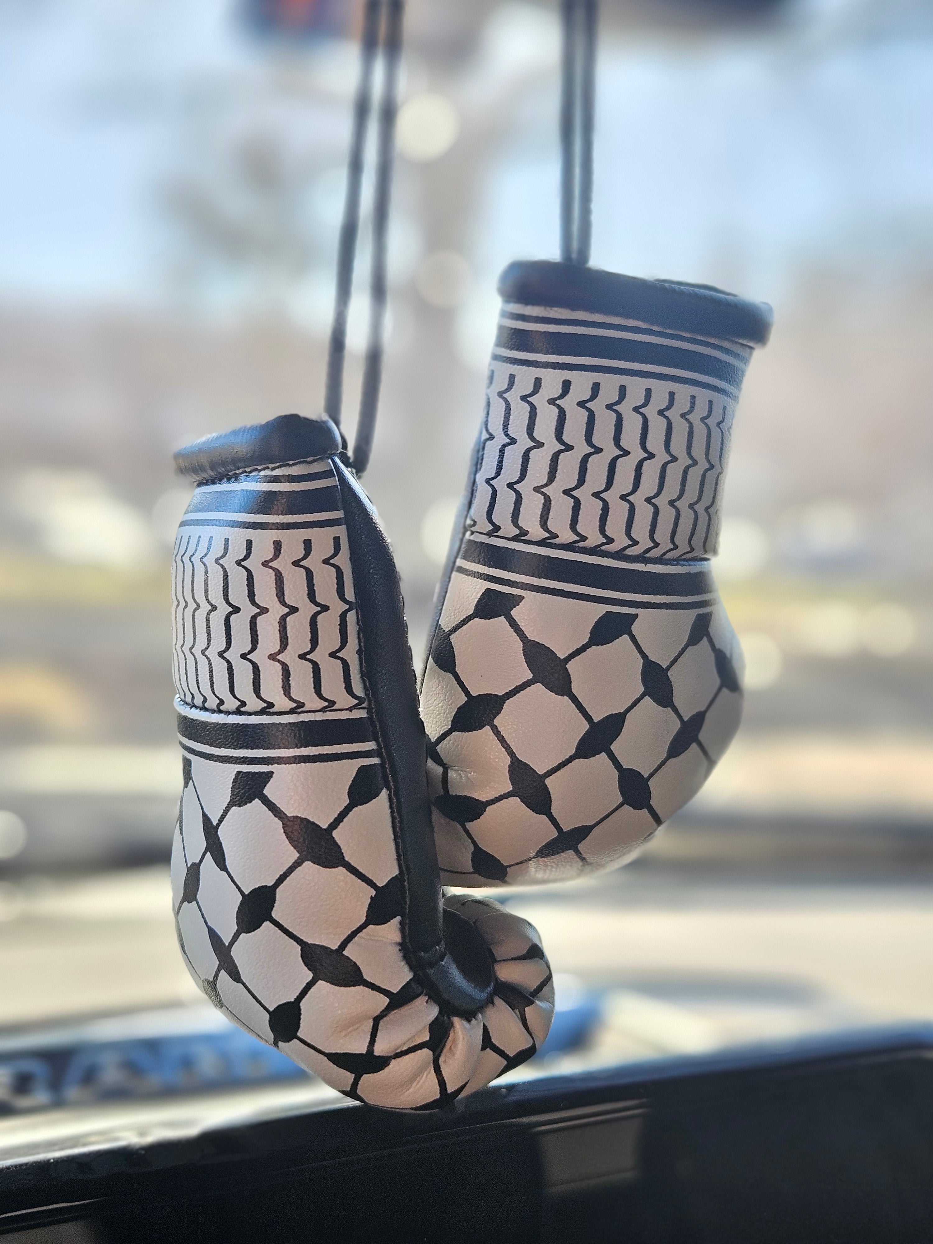 Keffiyeh Mini Boxing Gloves For Hanging