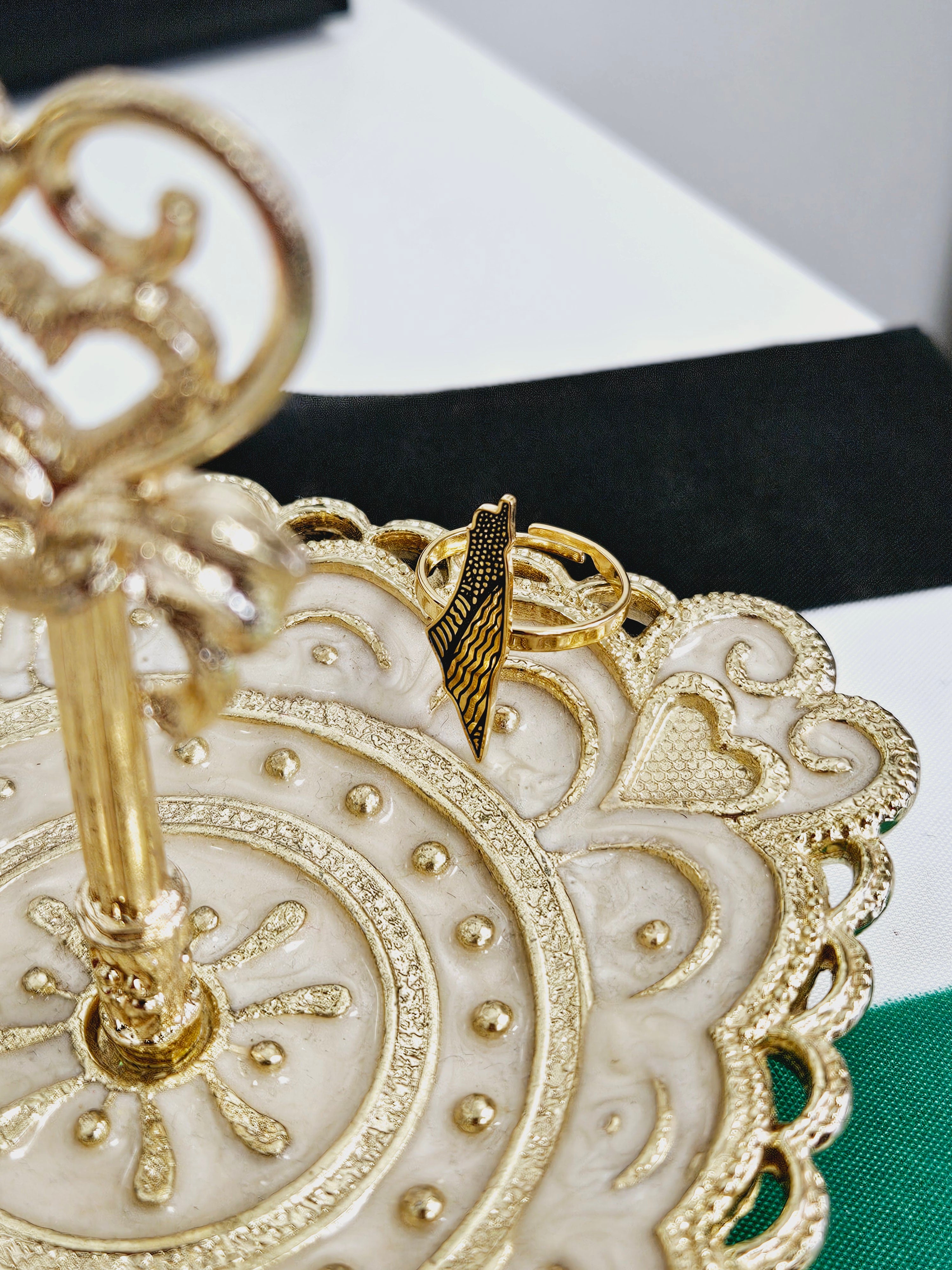 Palestine Keffiyeh Ring Adjustable Size - Habibi Heritage