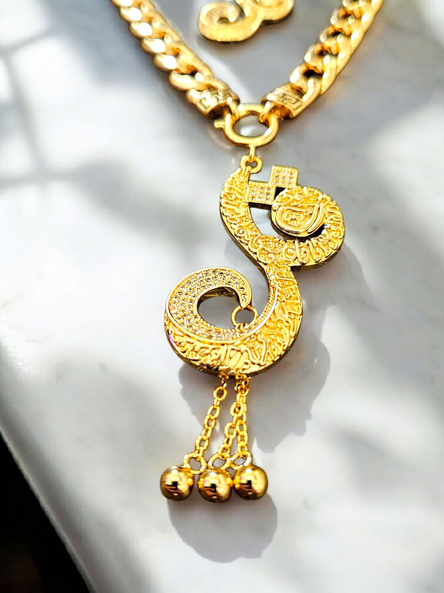 Luxurious "Qul" Arabic Necklace & Bracelet Set – 18K Gold Plated Elegance