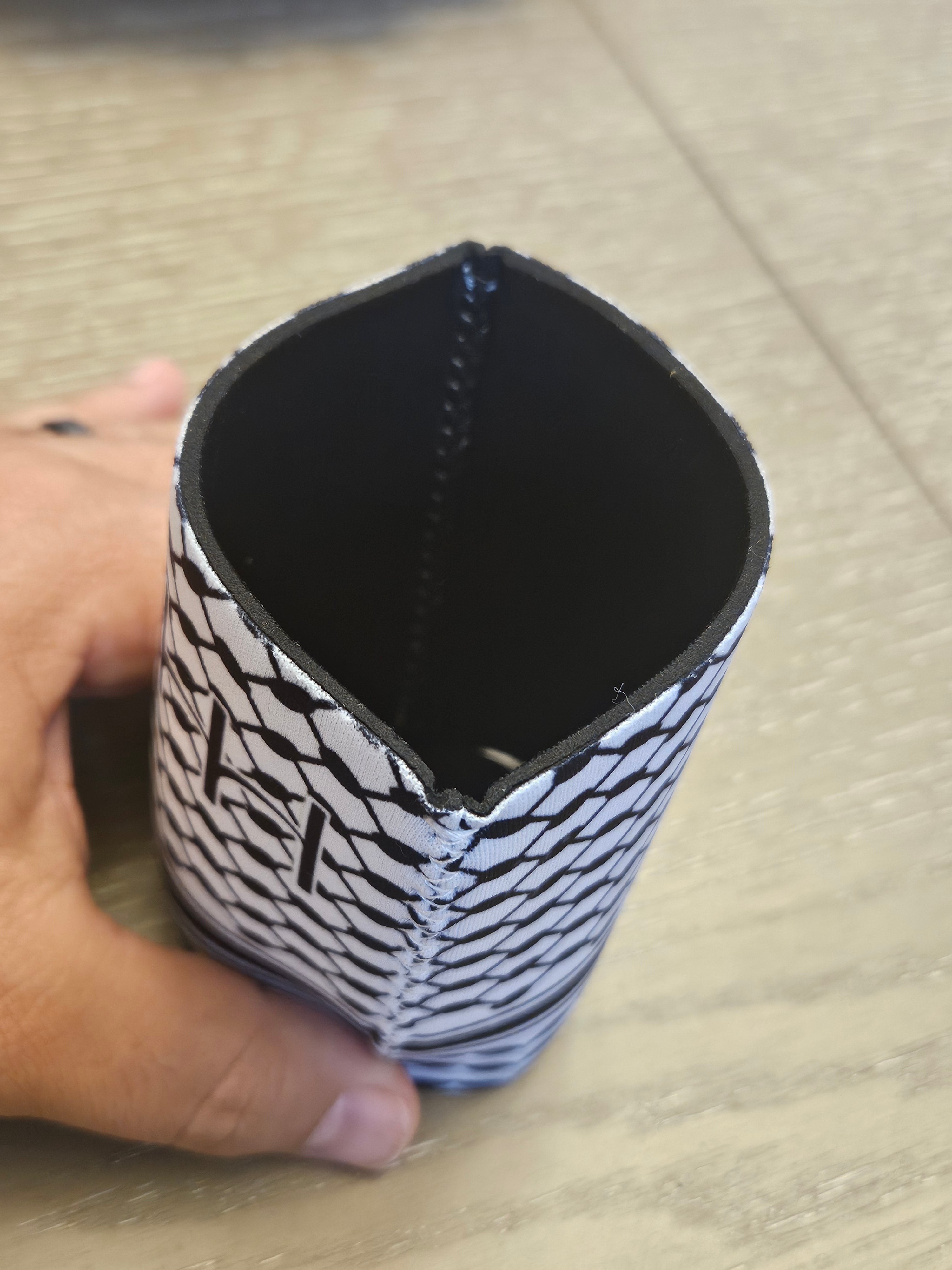 Keffiyeh Koozie - Can Coolers